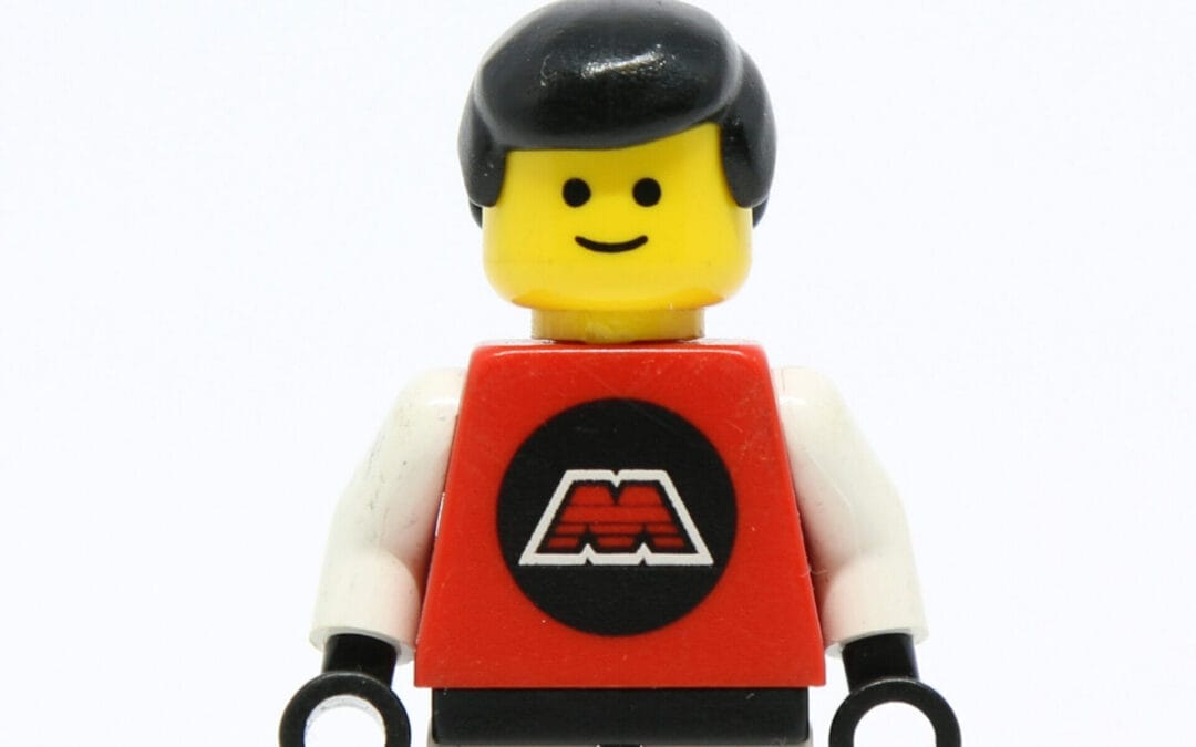 a-closer-look-at-all-the-minifigures-from-76269-avengers-tower